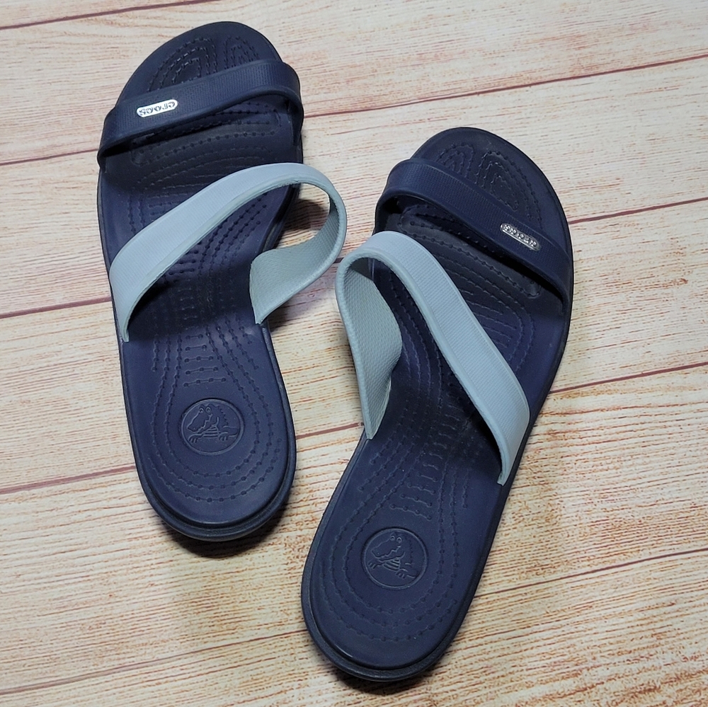 Crocs Madeira two-tone Slip-on Wedge Sandals Navy/Light Blue Women's Size 11 - Picture 2 of 16